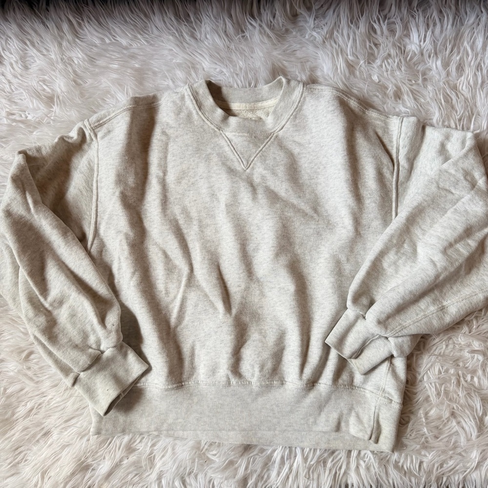 Abercrombie & Fitch Cream Sweatshirt